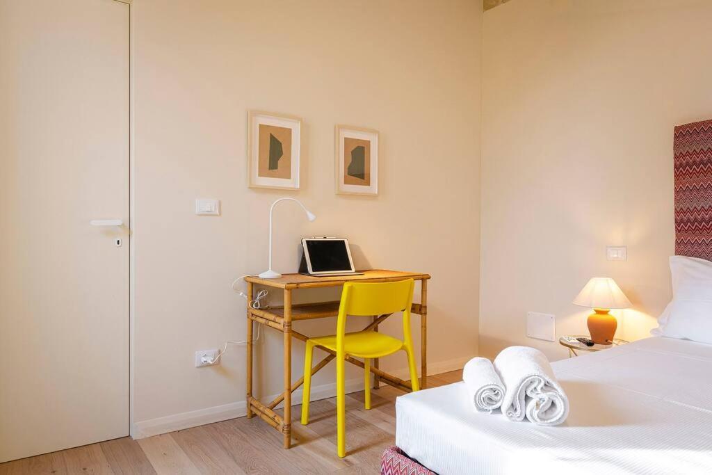 Casa Aldrovandi: Elegante E In Centro Storico Bologna Bagian luar foto